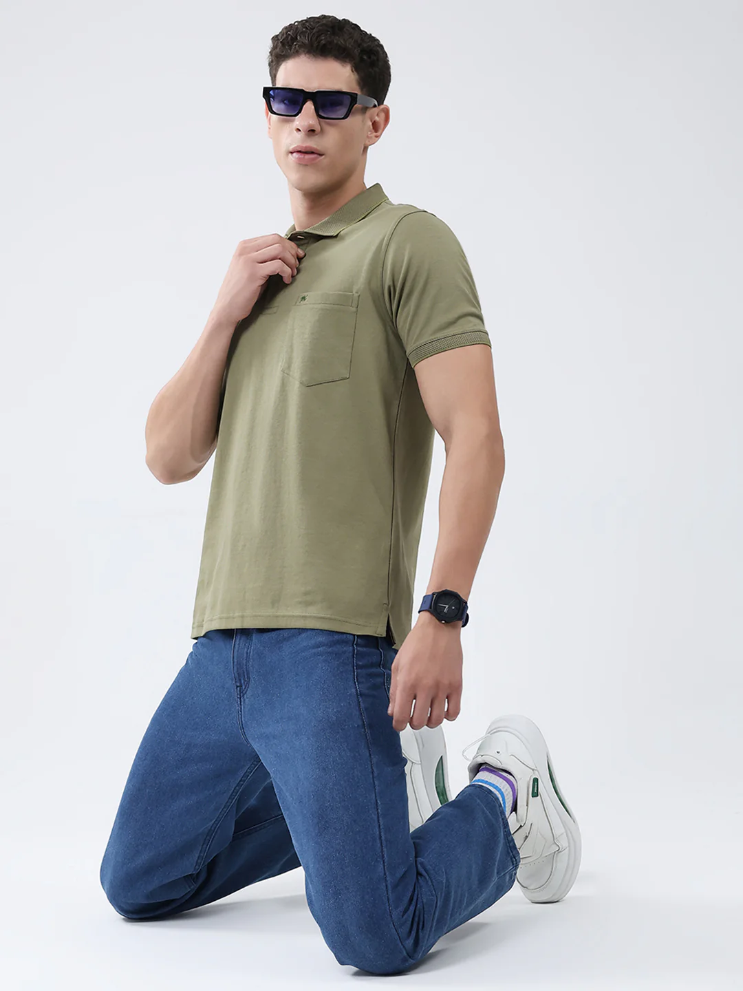 Men Olive Solid Collar Half Sleeve T-Shirt - Image 2