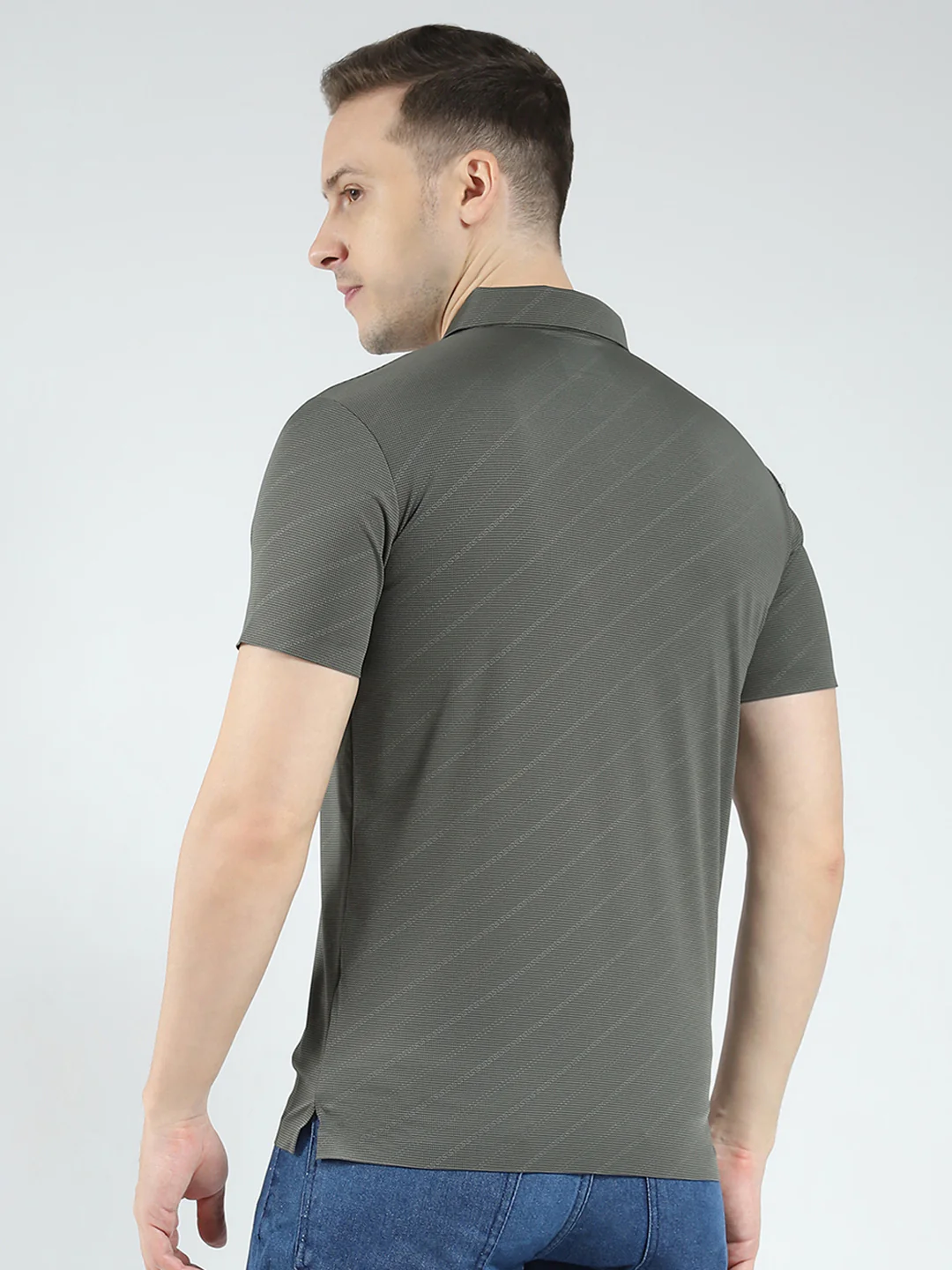 Men Olive Solid Collar Half Sleeve T-Shirt - Image 5
