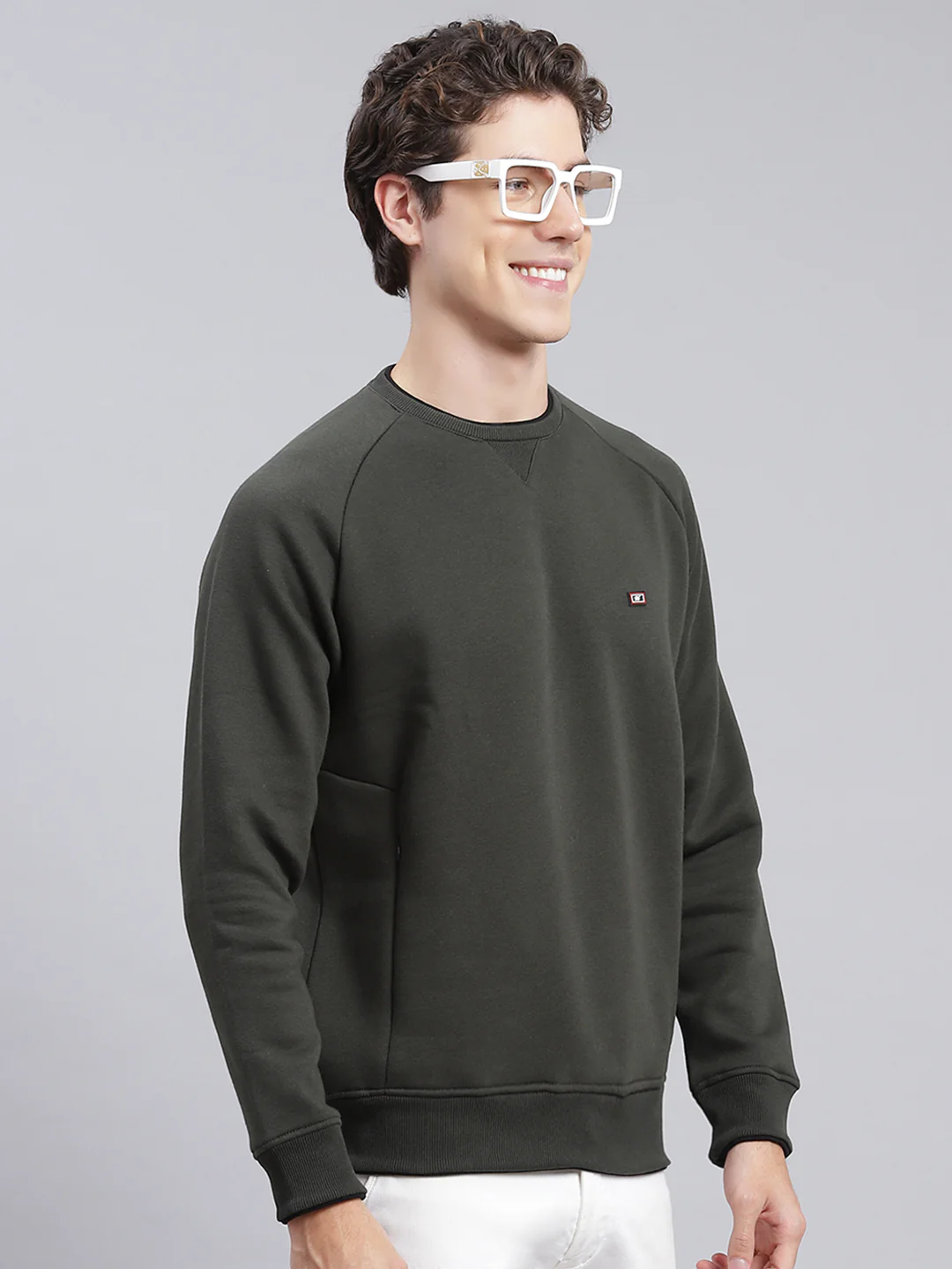 Men Olive Solid Cotton Blend Sweatshirt - Image 3