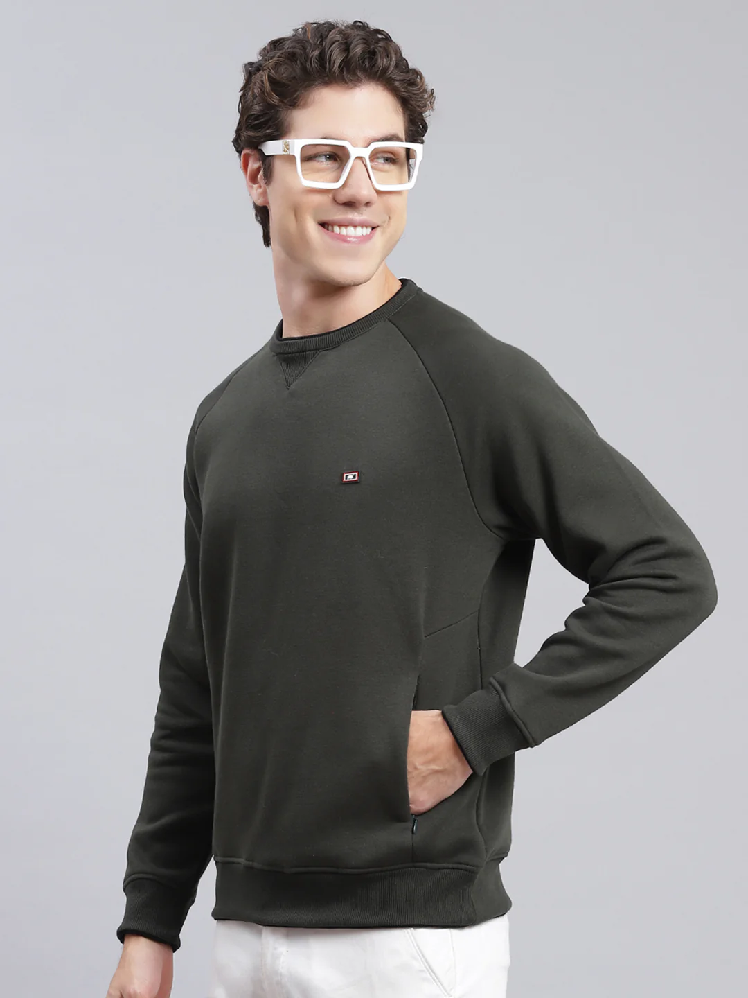 Men Olive Solid Cotton Blend Sweatshirt - Image 4