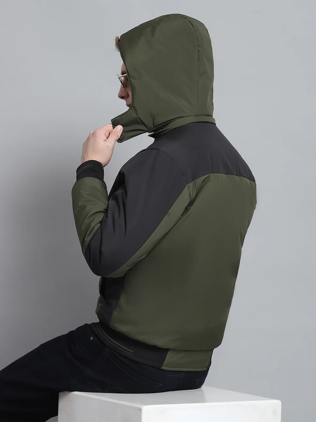 Men Olive Solid Detachable Hood Full Sleeve Jacket - Image 7