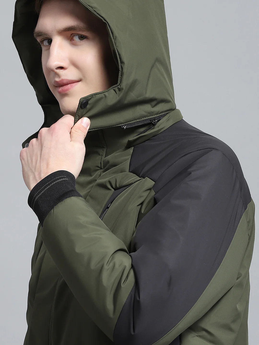 Men Olive Solid Detachable Hood Full Sleeve Jacket - Image 8