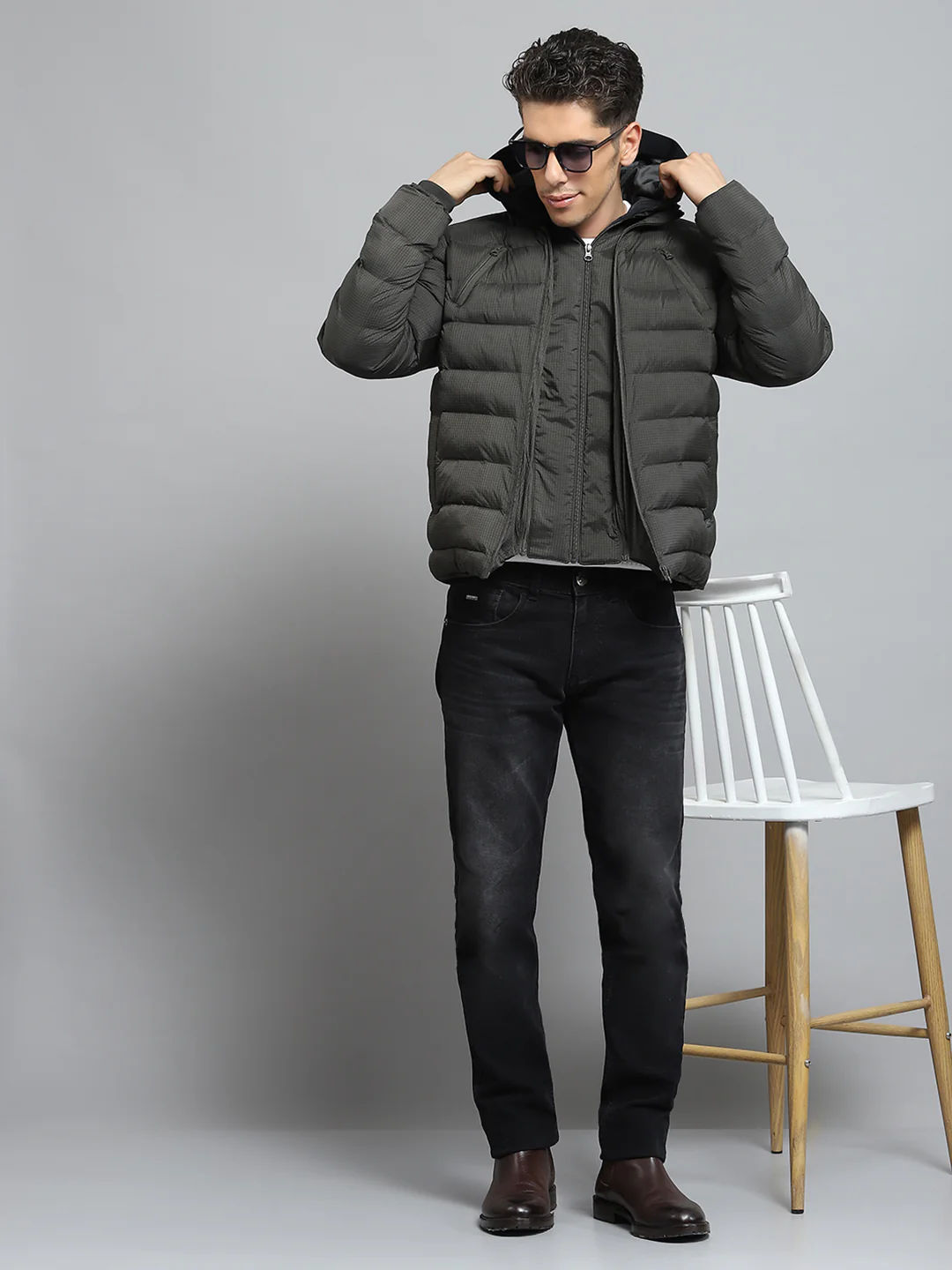 Men Olive Solid Hooded Full Sleeve Jacket - Image 2