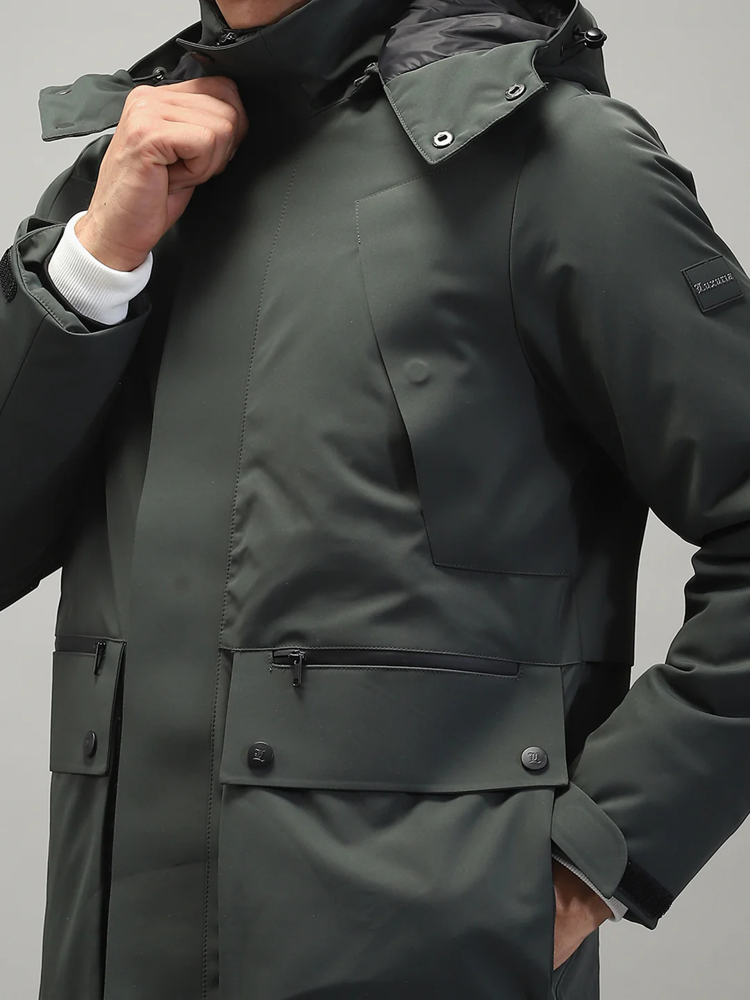 Men Olive Solid Hooded Full Sleeve Jacket - Image 8