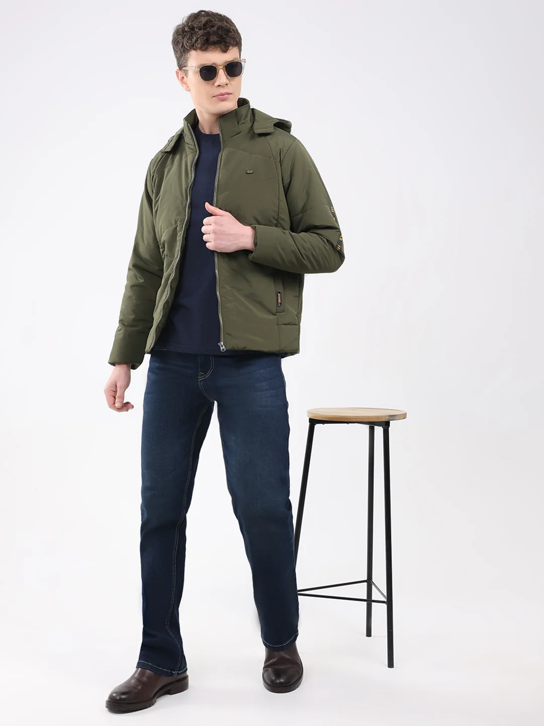 Men Olive Solid Hooded Full Sleeve Jacket - Image 2