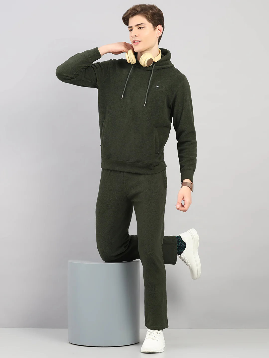 Men Olive Solid Hooded Full Sleeve Winter Tracksuit - Image 2