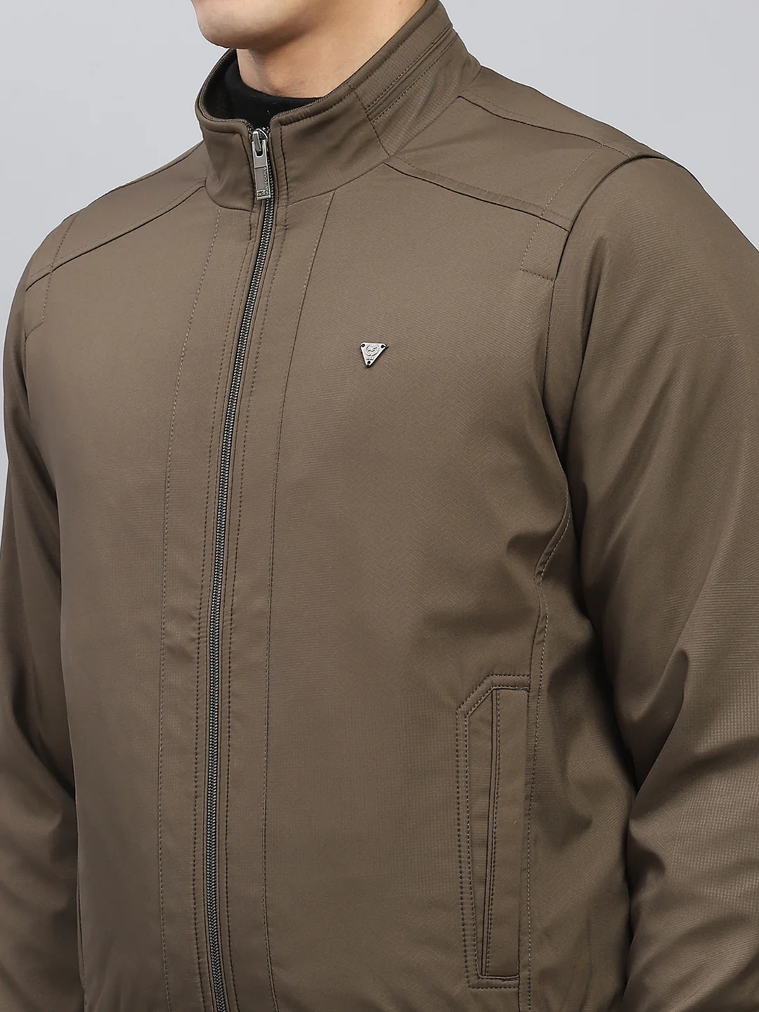 Men Olive Solid Mock Neck Full Sleeve Jacket - Image 7