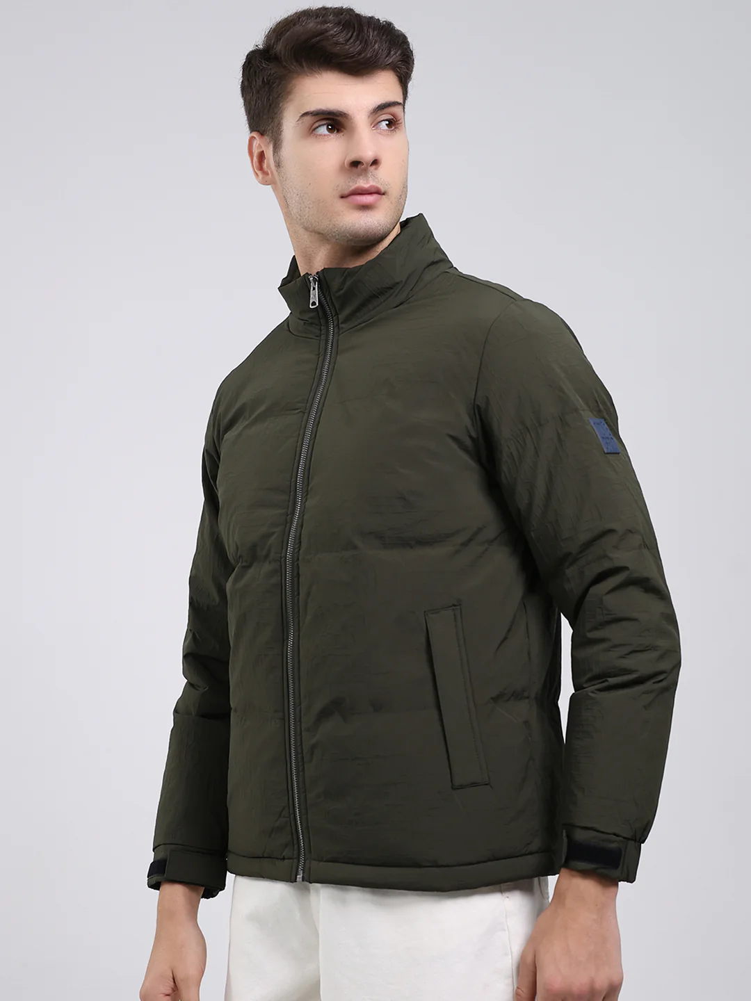 Men Olive Solid Mock Neck Full Sleeve Jacket - Image 3