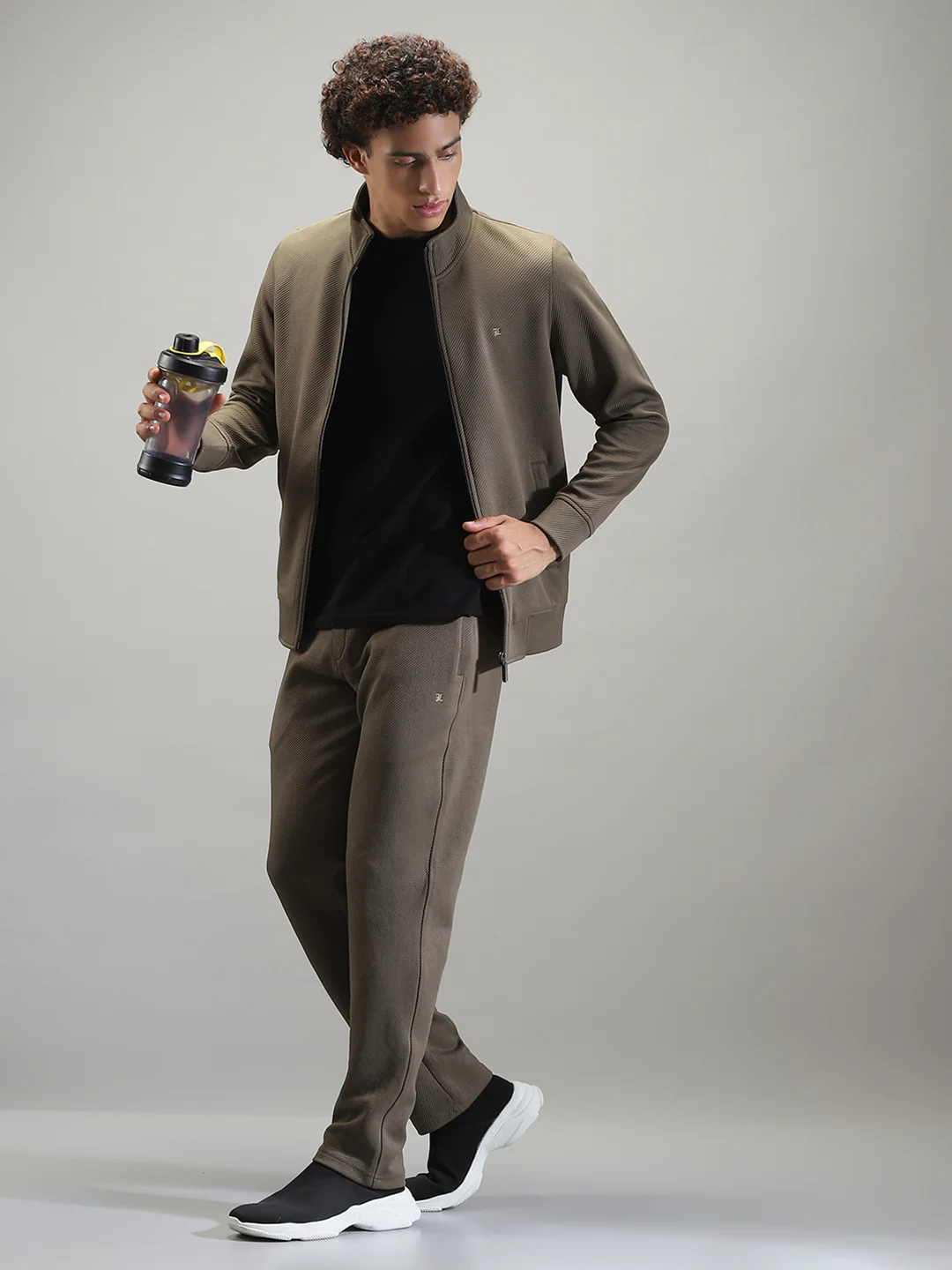 Men Olive Solid Mock Neck Full Sleeve Winter Tracksuit - Image 2