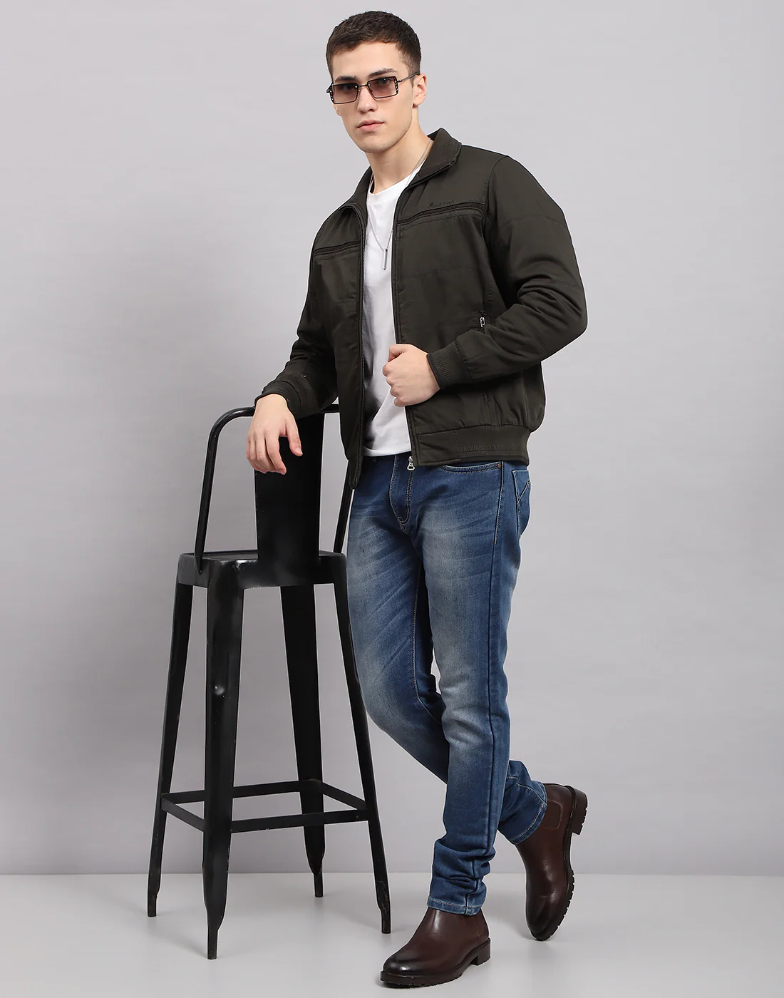 Men Olive Solid Collar Full Sleeve Jacket