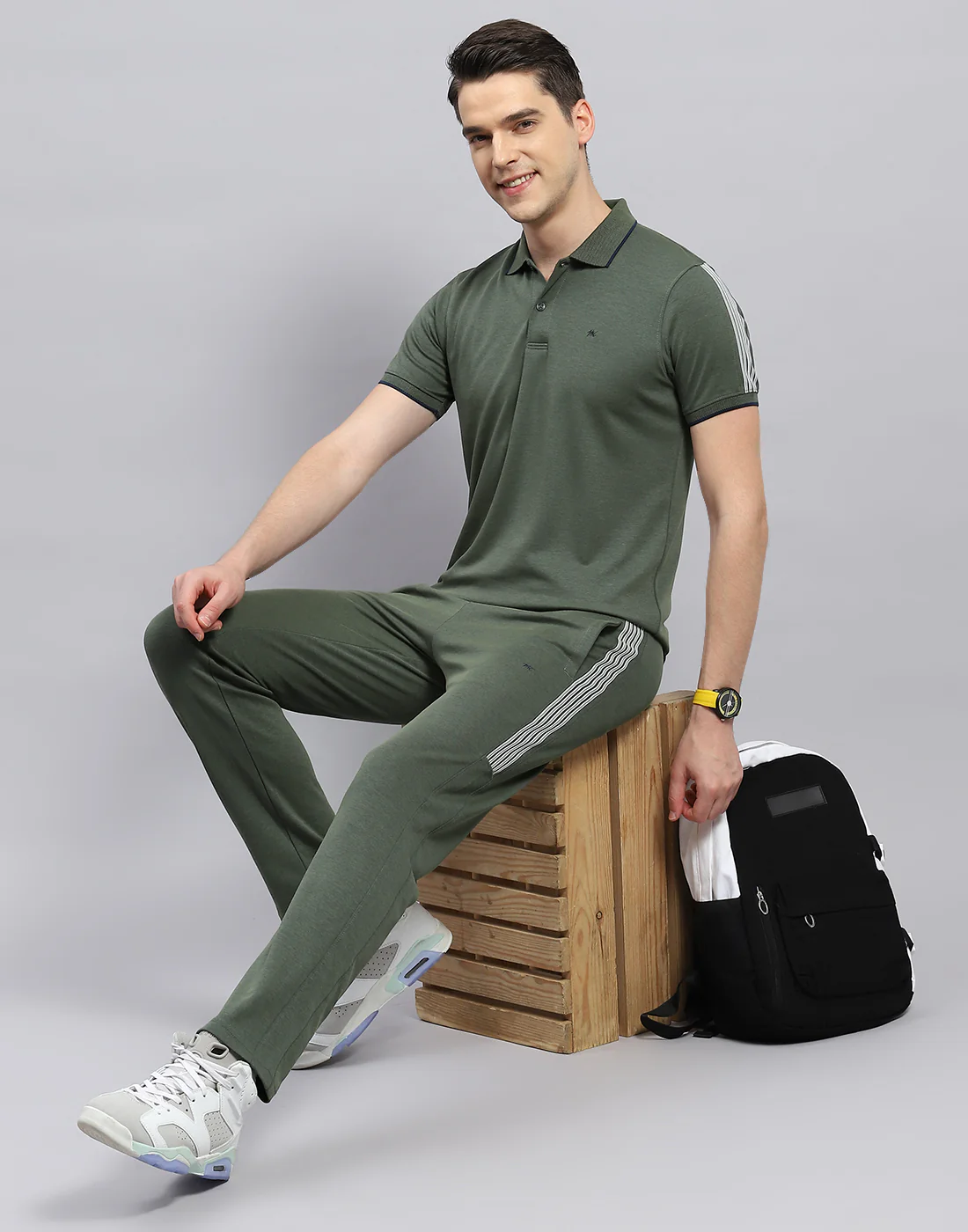 Men Olive Solid Polo Collar Half Sleeve Lower Set - Image 2