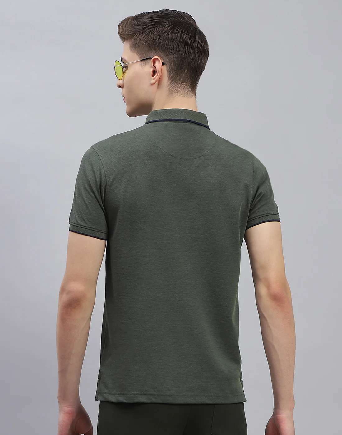 Men Olive Solid Polo Collar Half Sleeve T-Shirt - Image 5