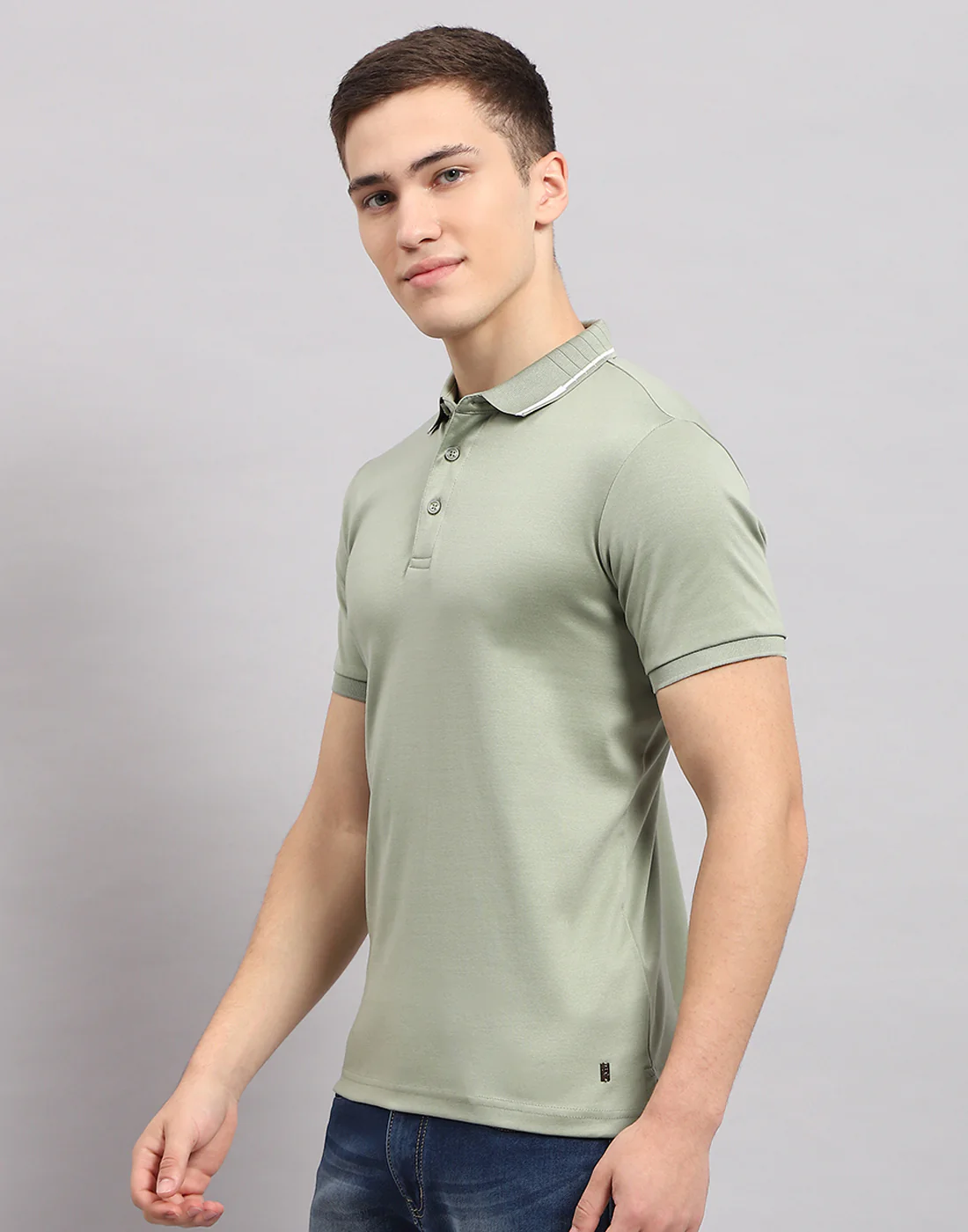 Men Olive Solid Polo Collar Half Sleeve T-Shirt - Image 3