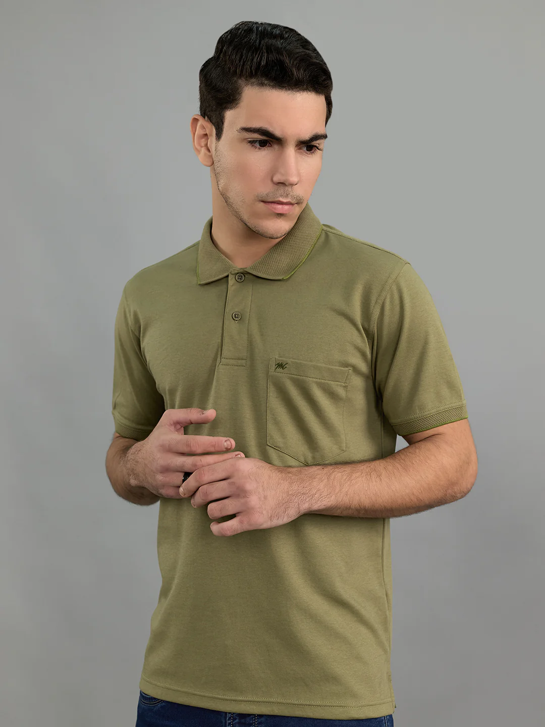 Men Olive Solid Polo Collar Half Sleeve T-Shirt - Image 2