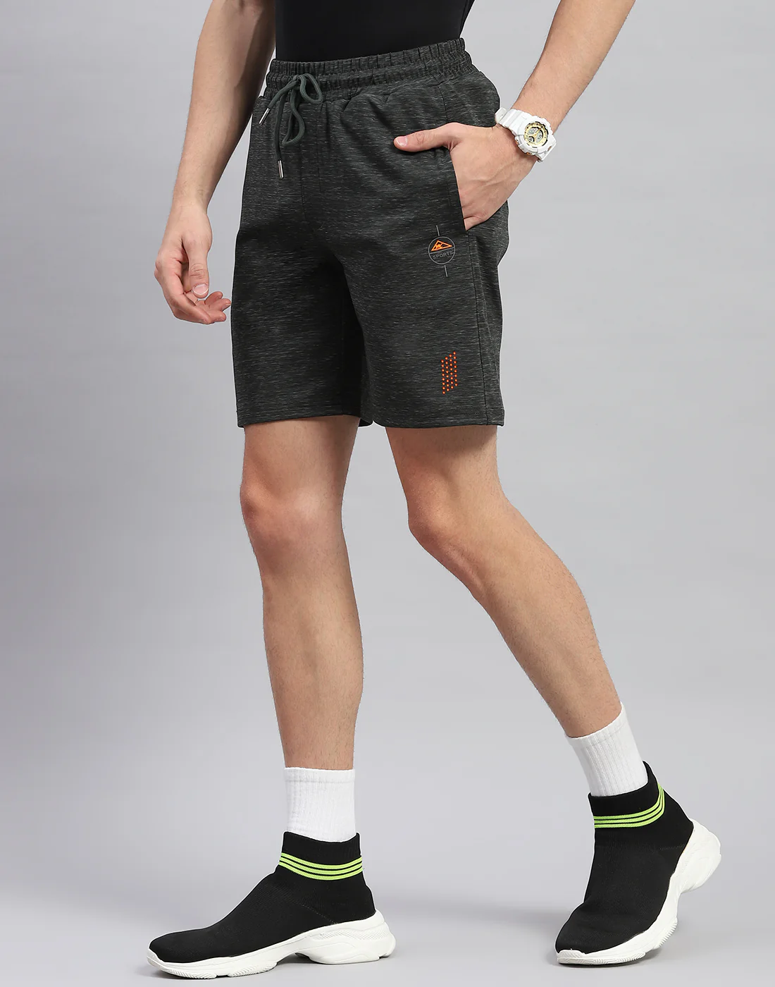 Men Olive Solid Regular Fit Bermuda - Image 3