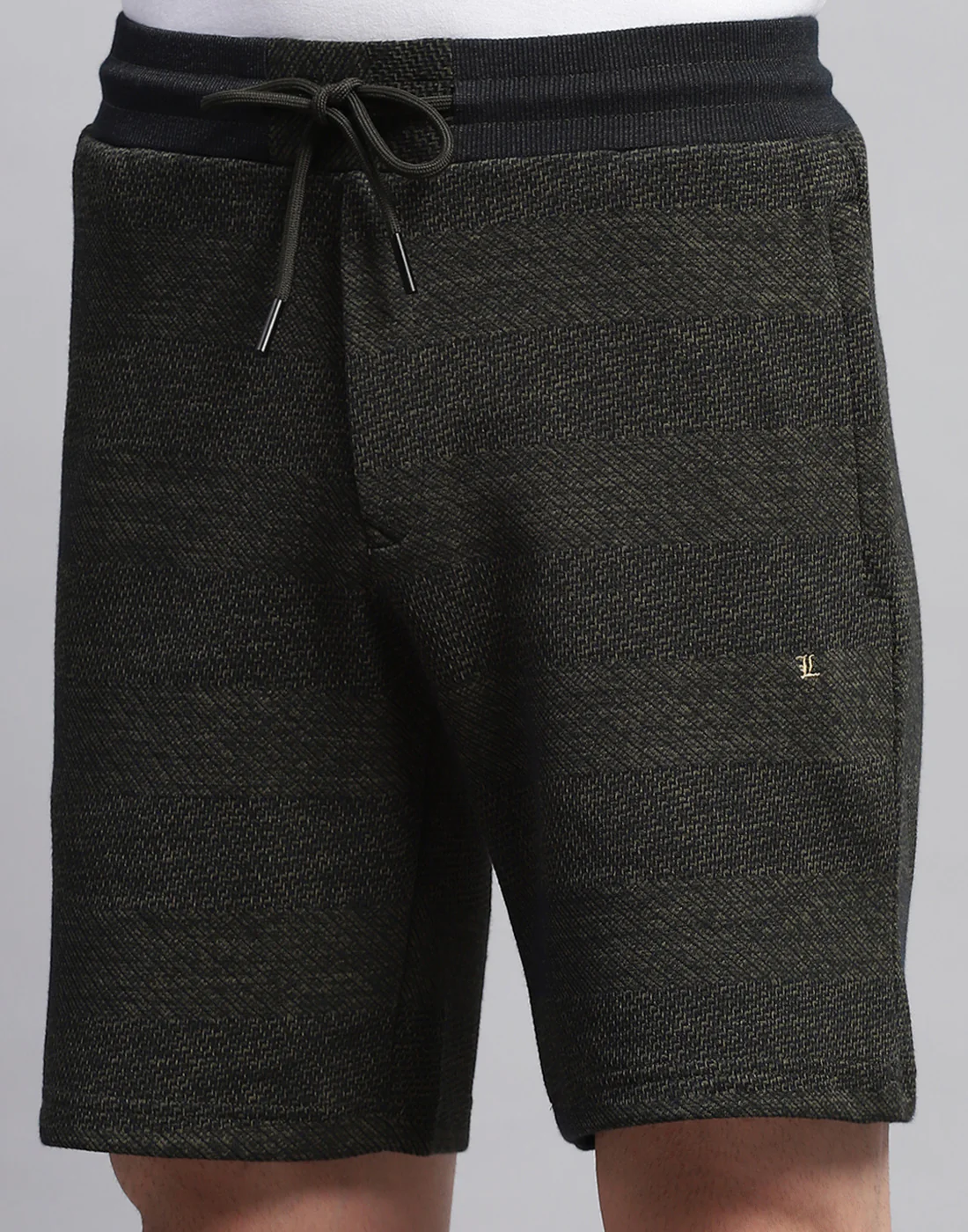 Men Olive Solid Regular Fit Bermuda - Image 6
