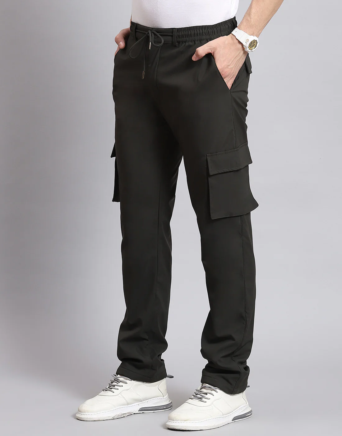 Men Olive Solid Regular Fit Winter Lower