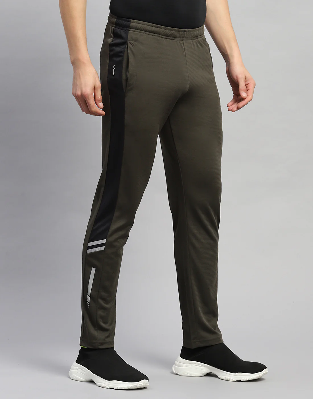 Rock.it Men Olive Solid Regular Fit Lower - Image 4