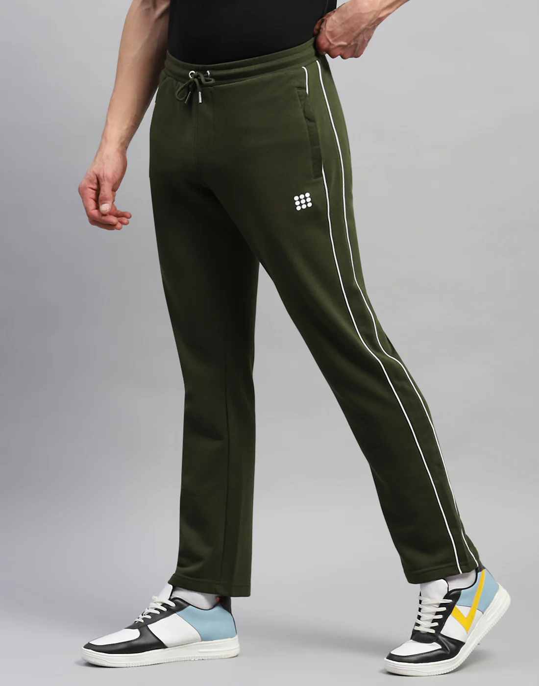 Rock.it Men Olive Solid Regular Fit Lower