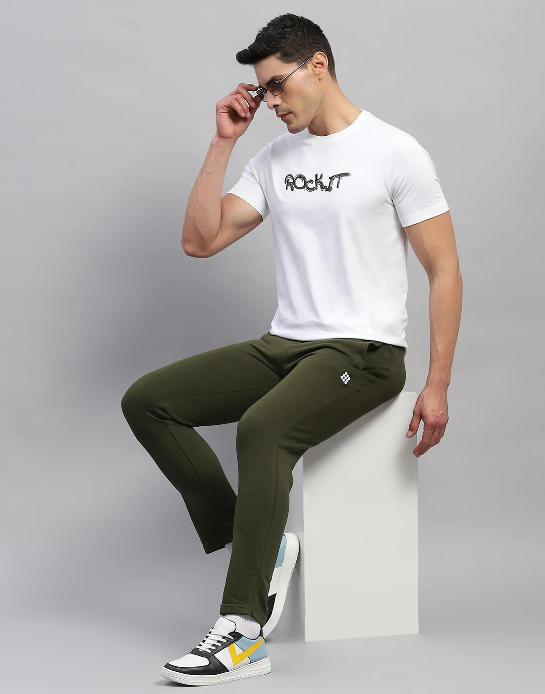 Rock.it Men Olive Solid Regular Fit Lower - Image 2