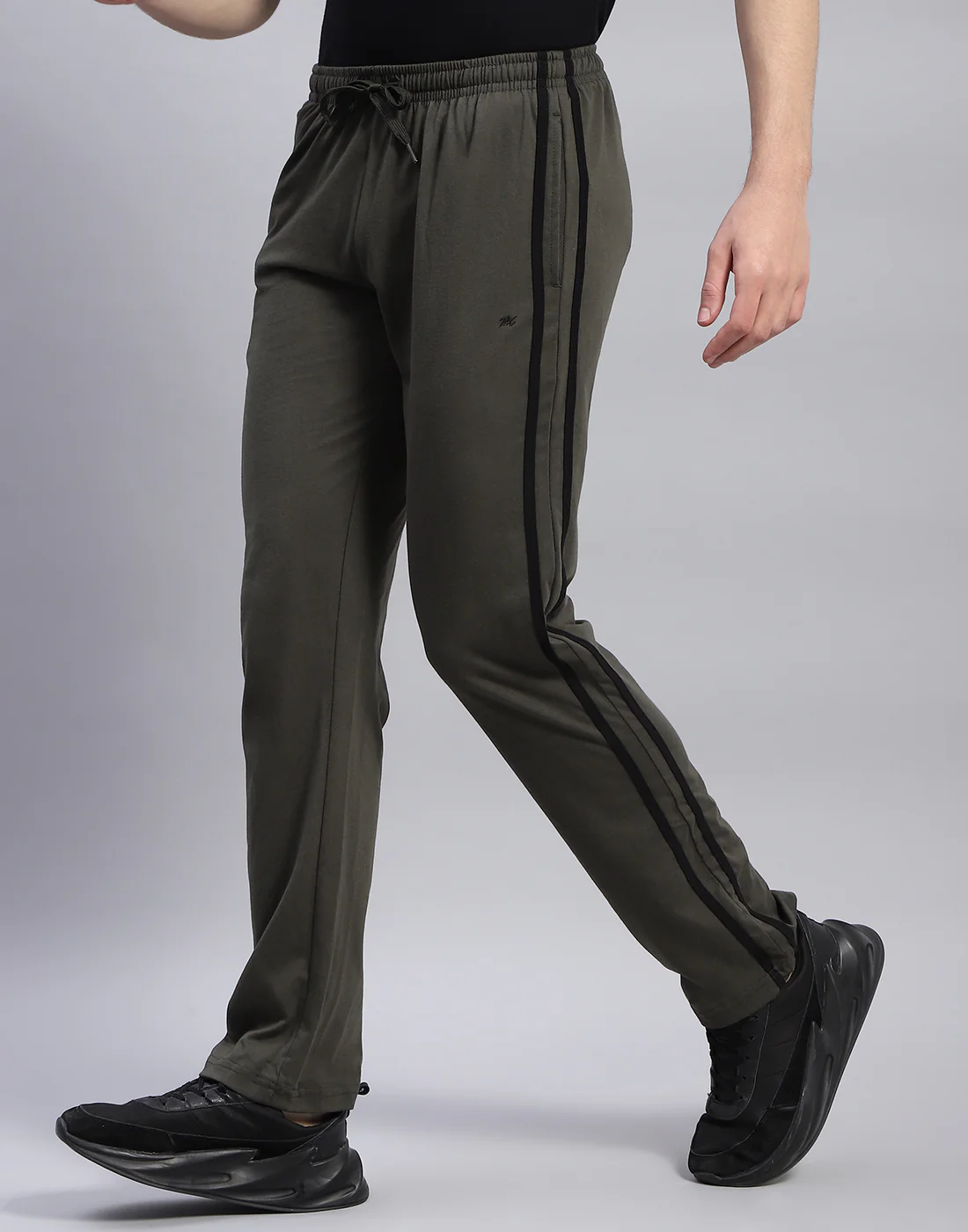 Men Olive Solid Regular Fit Lower - Image 4