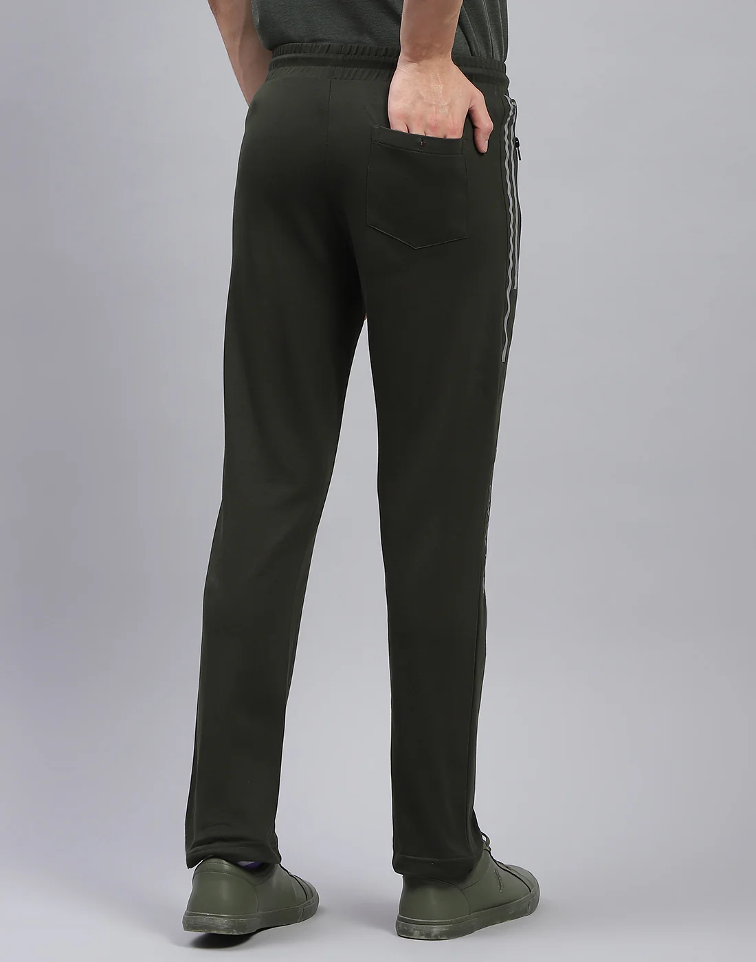 Men Olive Solid Regular Fit Lower - Image 6