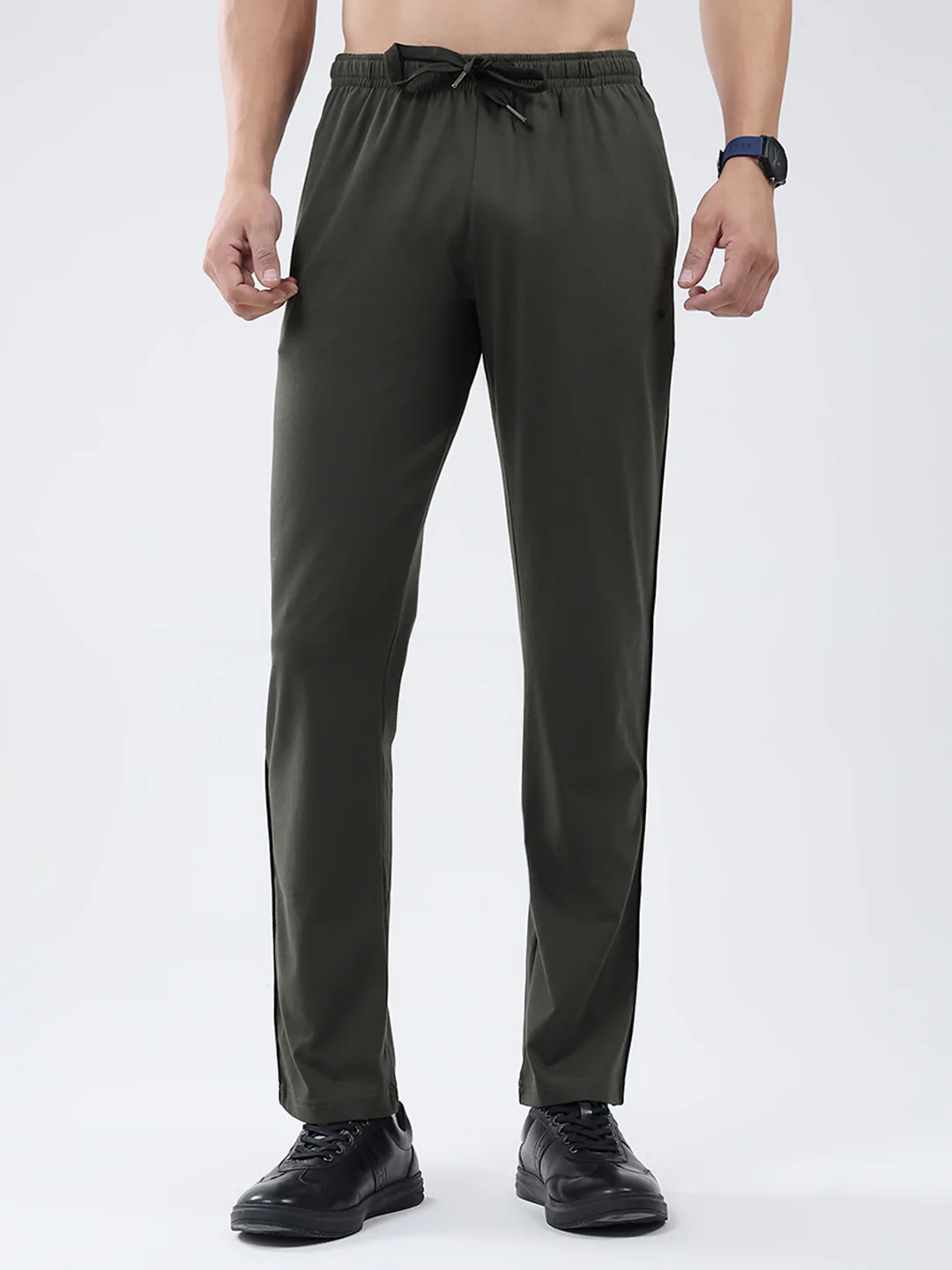 Men Olive Solid Regular Fit Lower