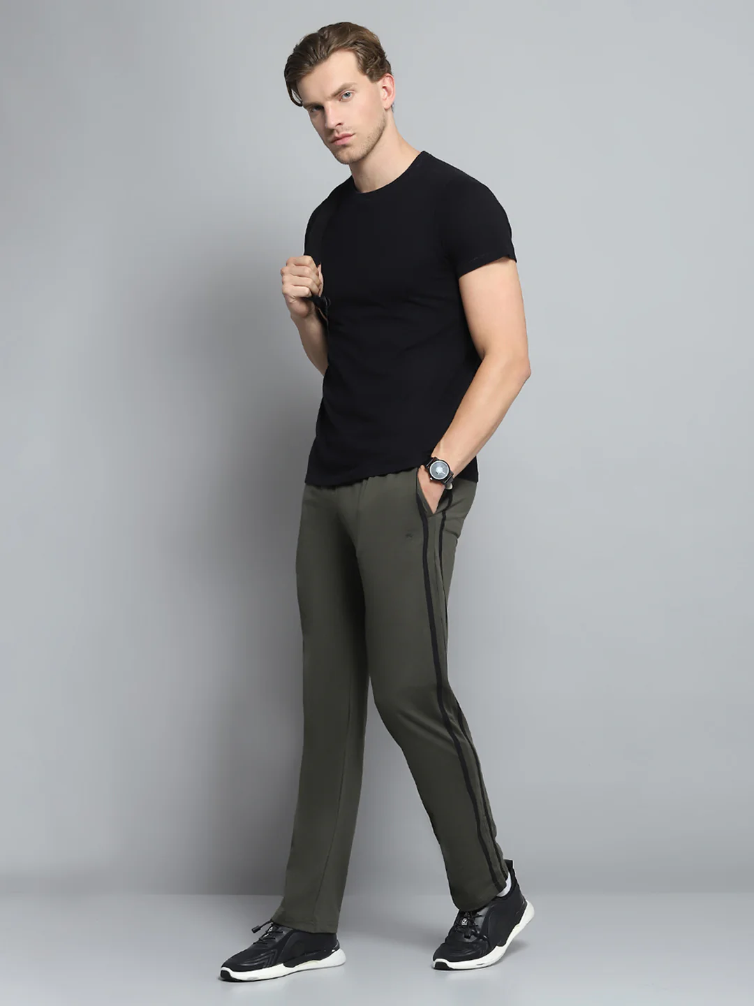 Men Olive Solid Regular Fit Lower - Image 2
