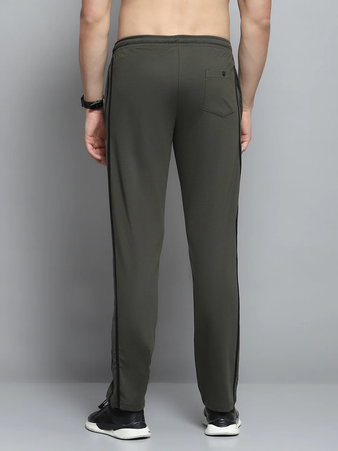 Men Olive Solid Regular Fit Lower - Image 5