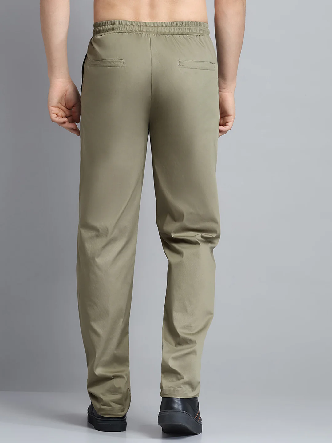 Men Olive Solid Regular Fit Lower - Image 5