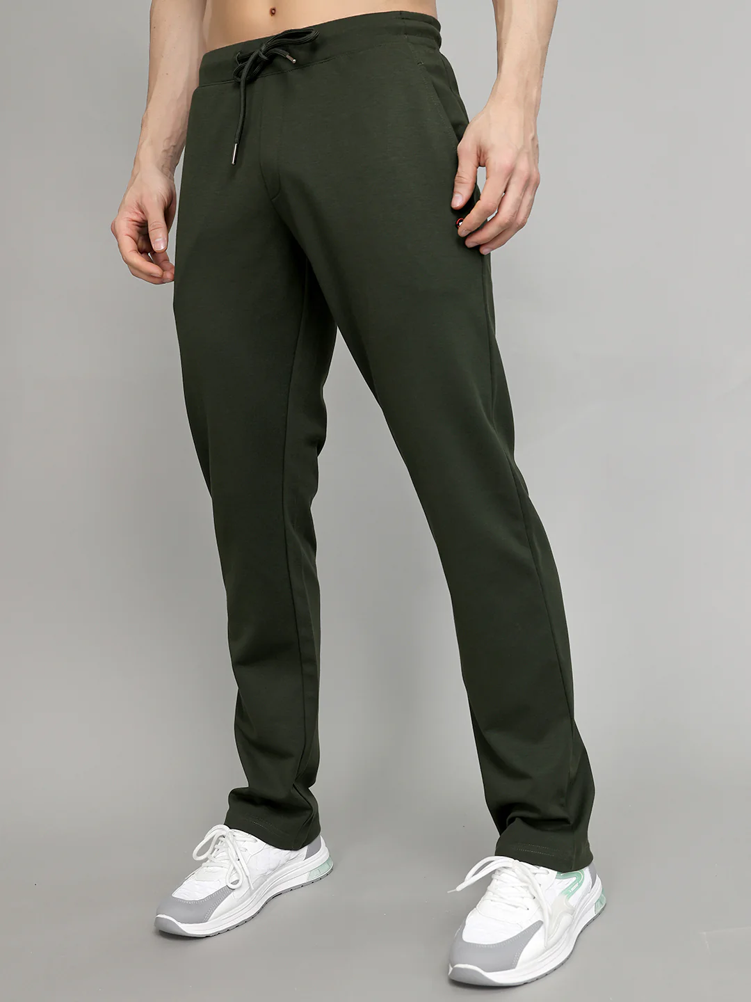 Men Olive Solid Regular Fit Lower - Image 3