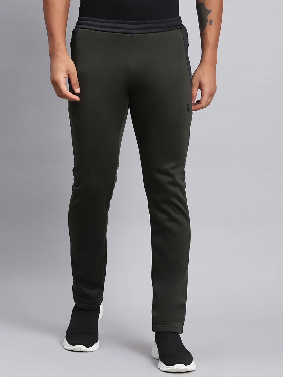 Rock.it Men Olive Solid Regular Fit Winter Lowers - Image 3
