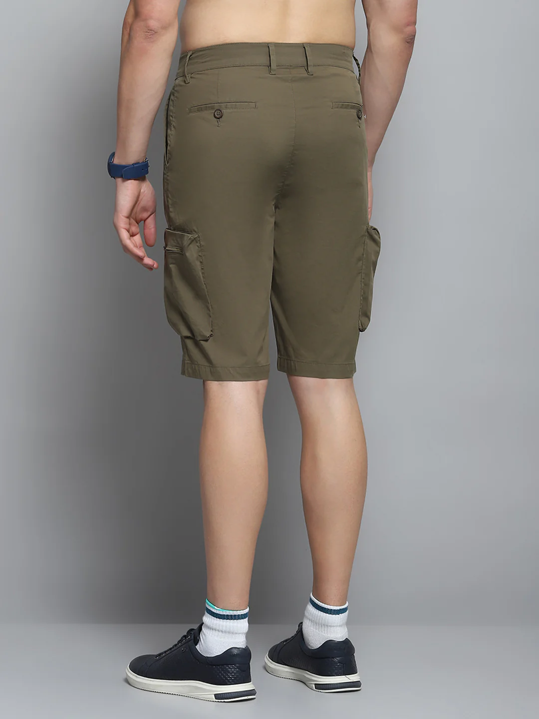 Men Olive Solid Regular Fit Short - Image 5