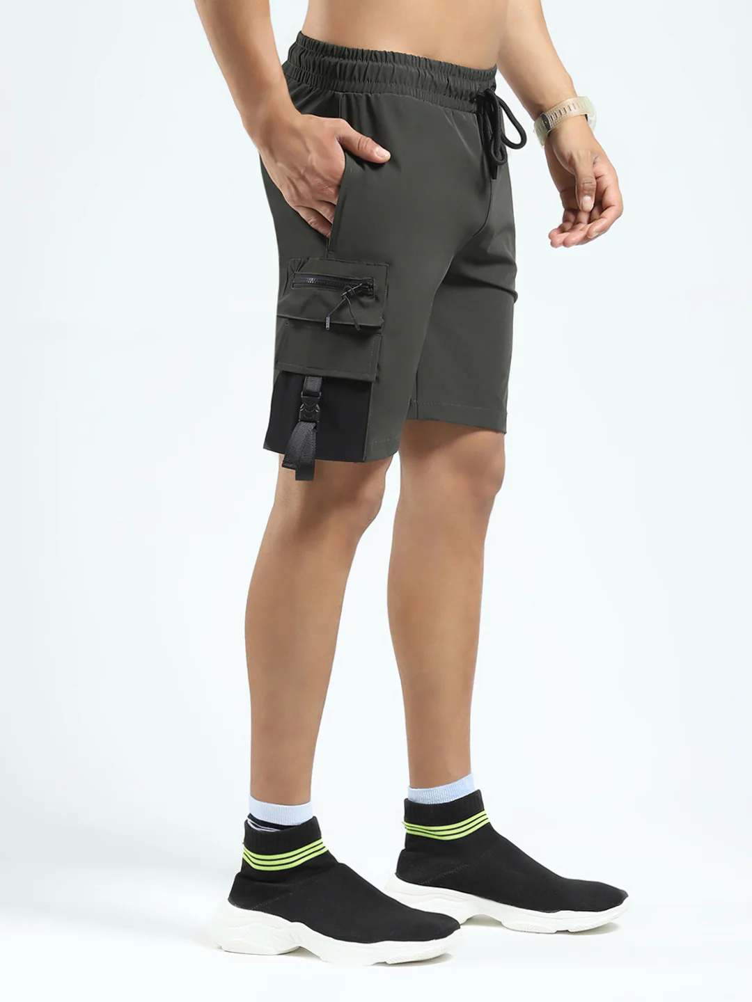 Rock.it Men Olive Solid Regular Fit Shorts - Image 4