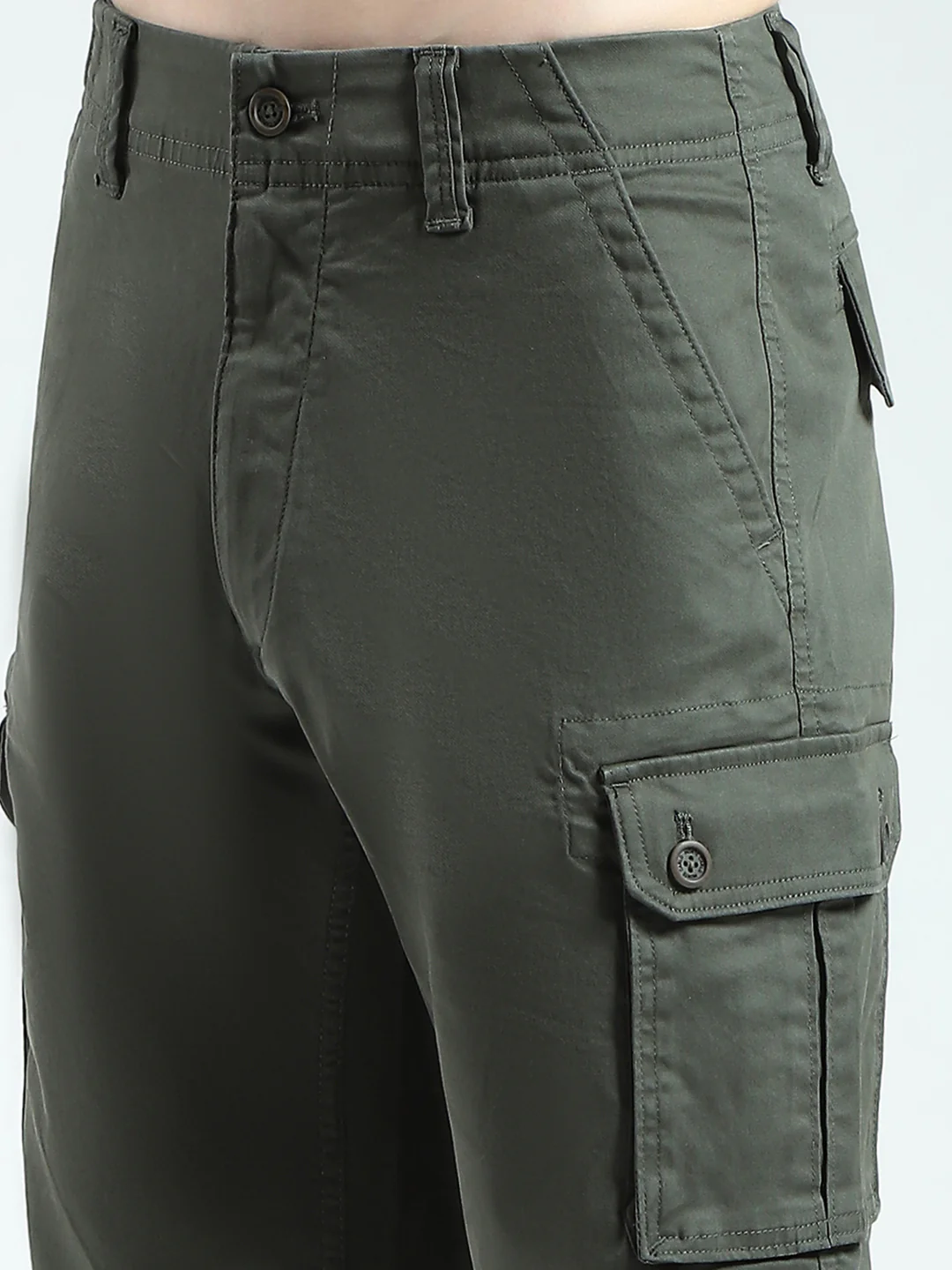 Men Olive Solid Regular Fit Shorts - Image 6