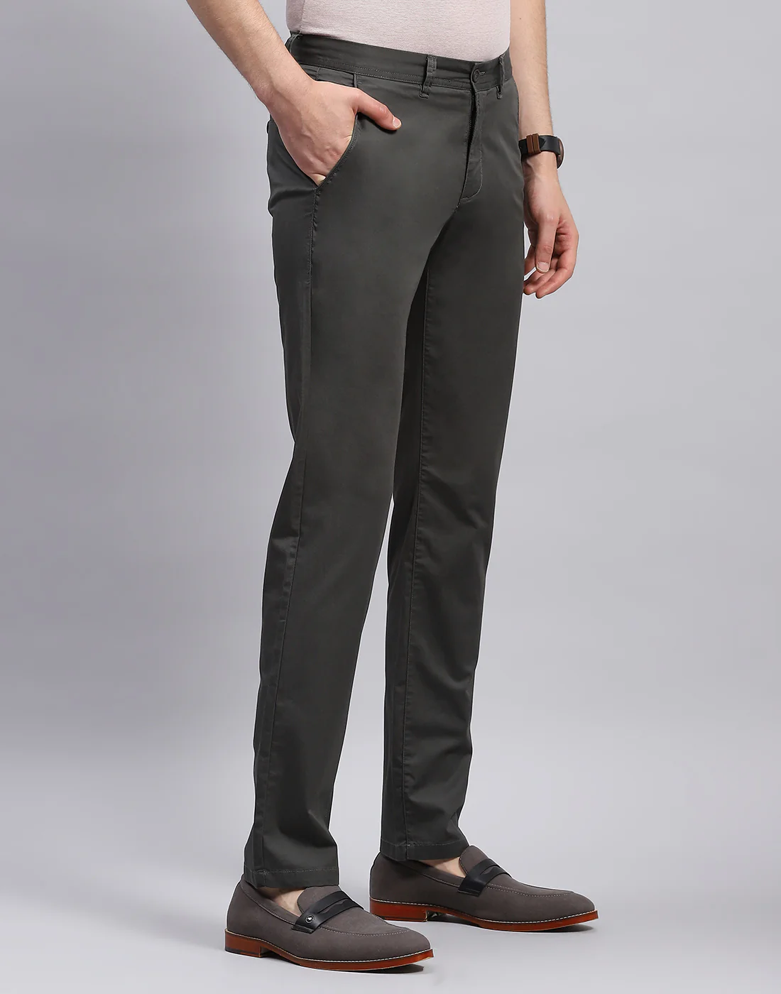 Men Olive Solid Regular Fit Trouser - Image 4