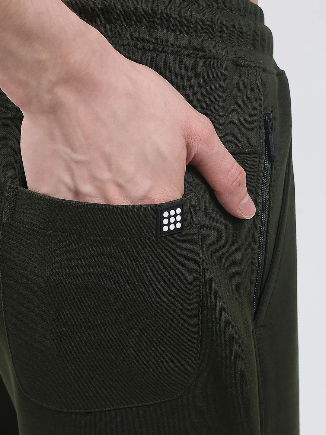 Rock.it Men Olive Solid Regular Fit Winter Lower - Image 7