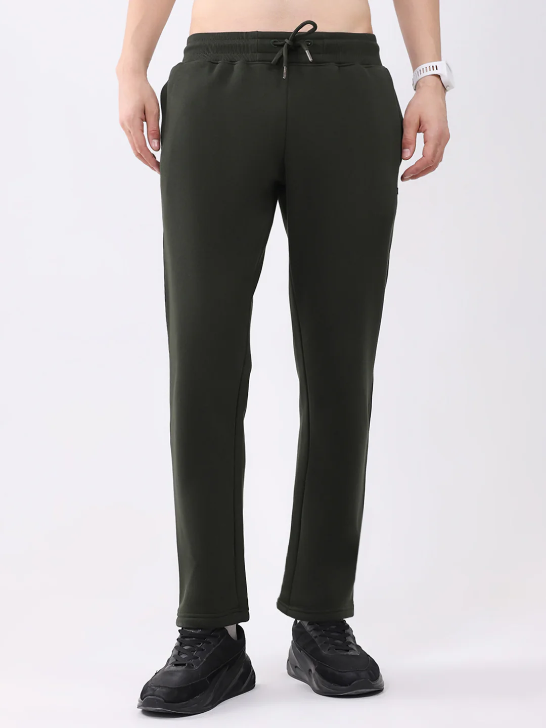Men Olive Solid Regular Fit Winter Lower