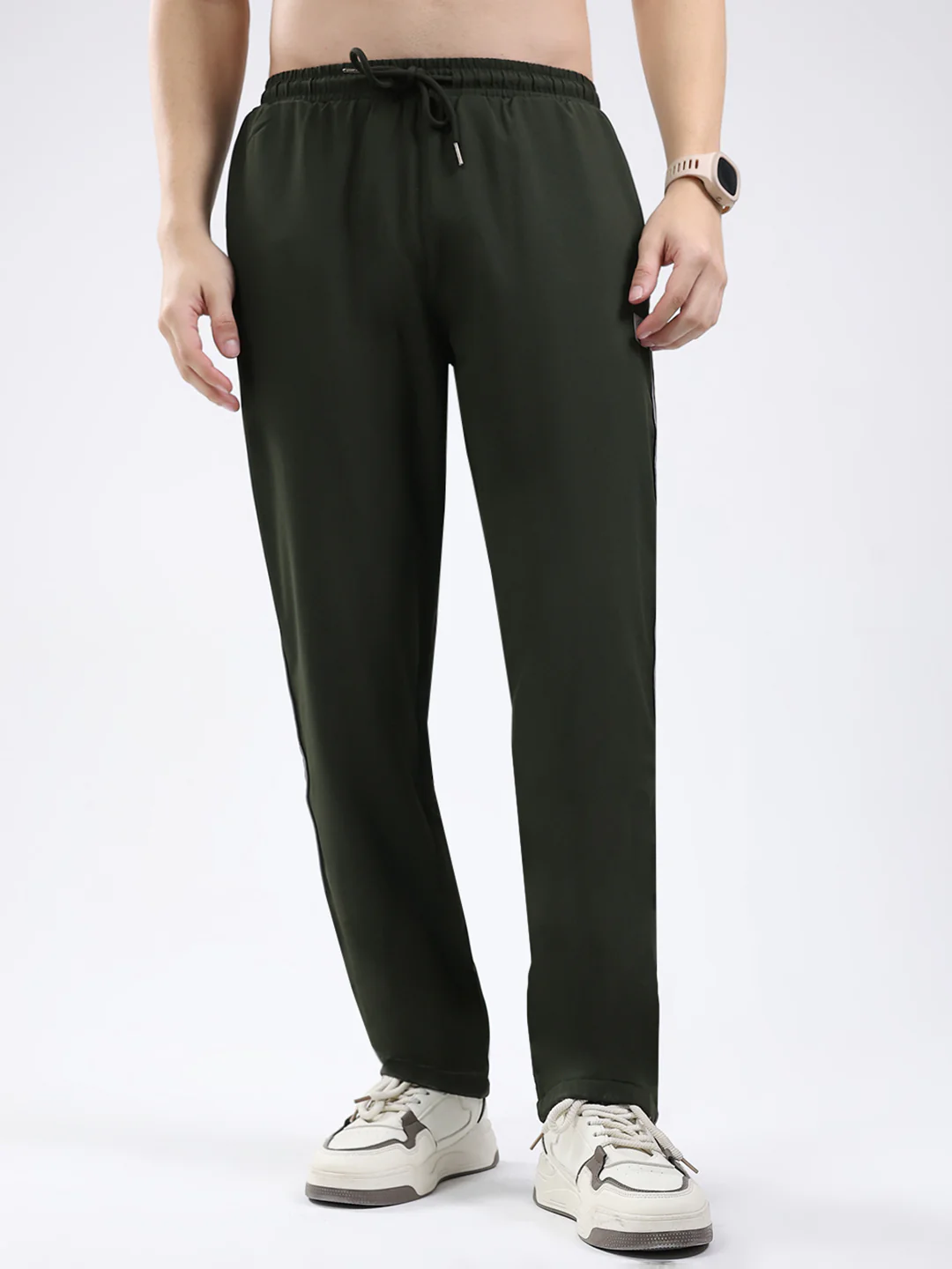 Men Olive Solid Regular Fit Winter Lower