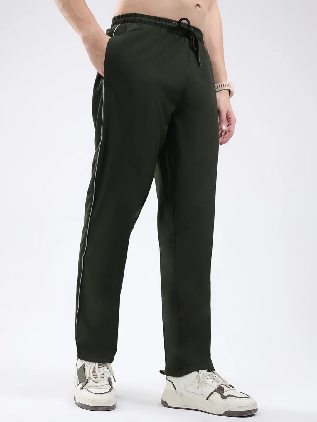 Men Olive Solid Regular Fit Winter Lower - Image 4