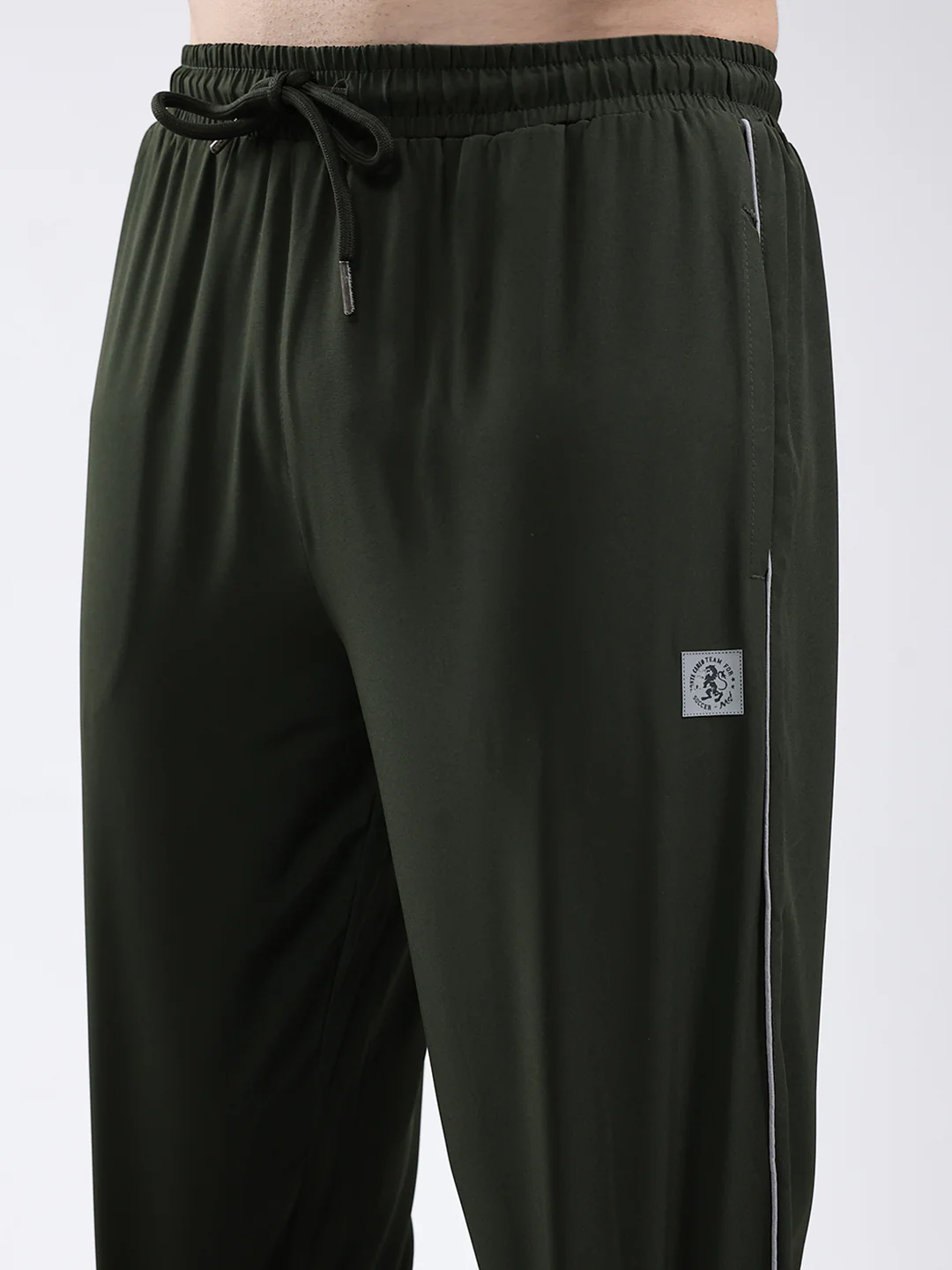 Men Olive Solid Regular Fit Winter Lower - Image 6