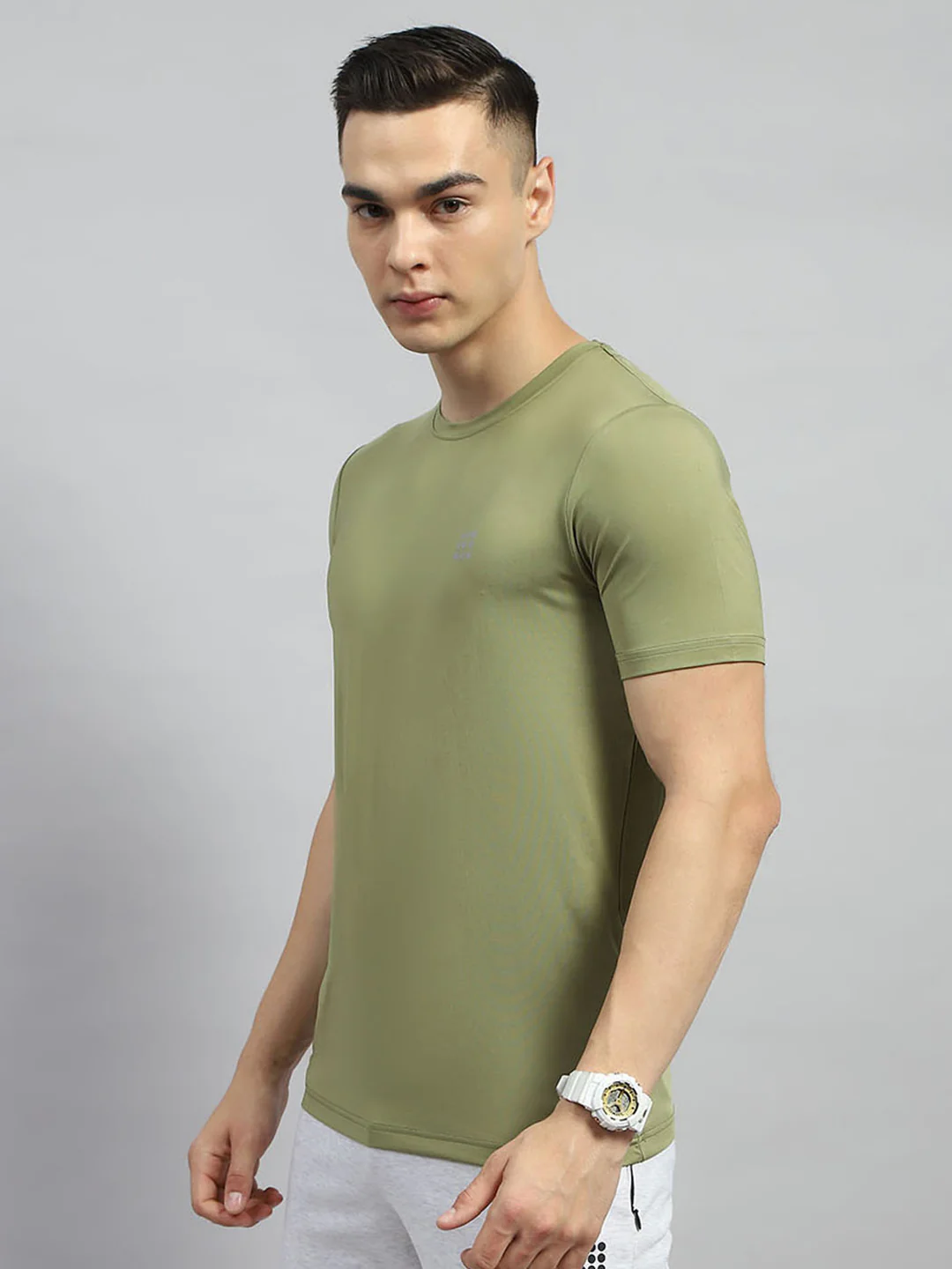 Rock.it Men Olive Solid Round Neck Half Sleeve T-Shirt - Image 3