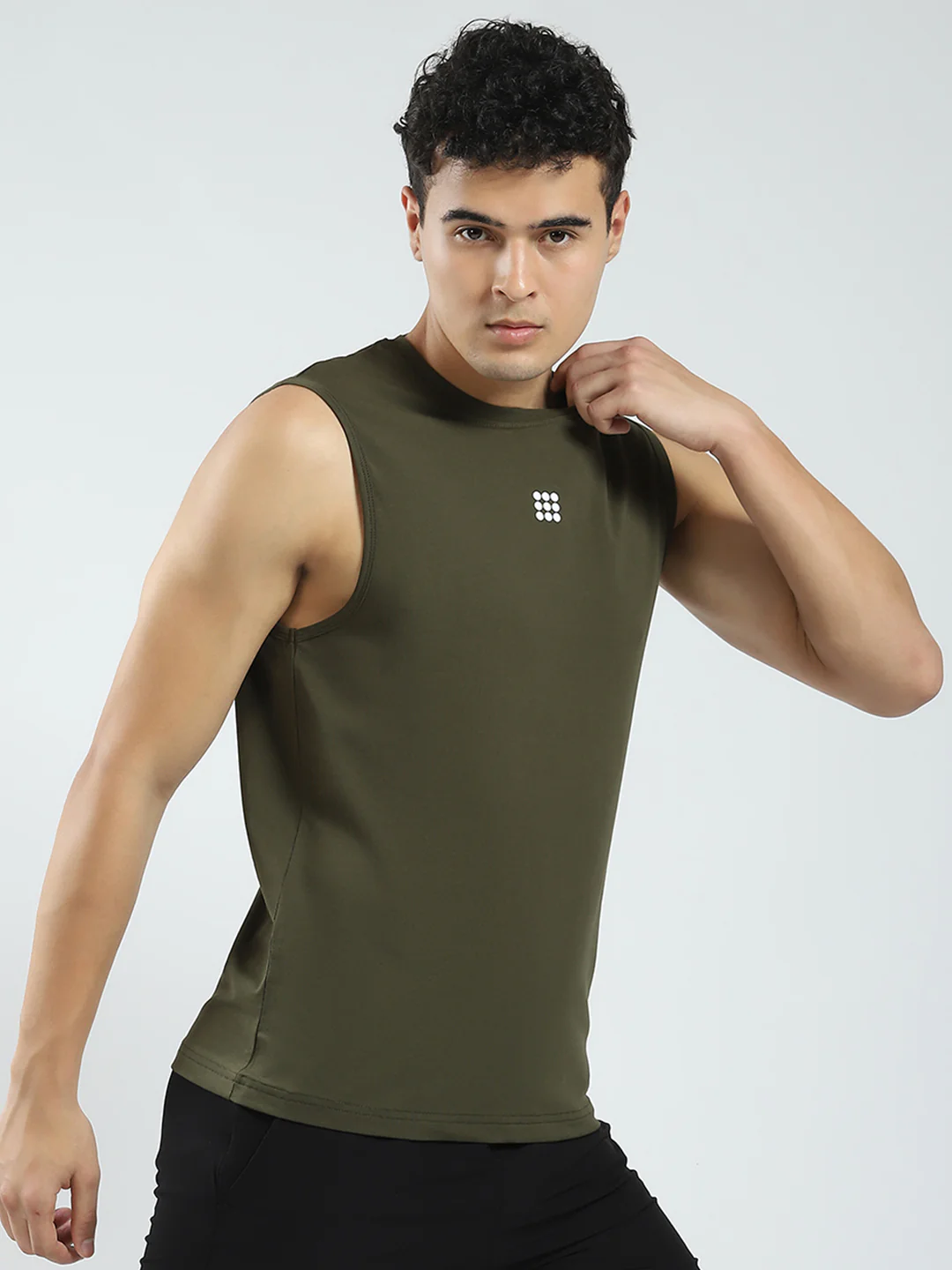 Rock.it Men Olive Solid Round Neck Sleeveless T-Shirt - Image 4