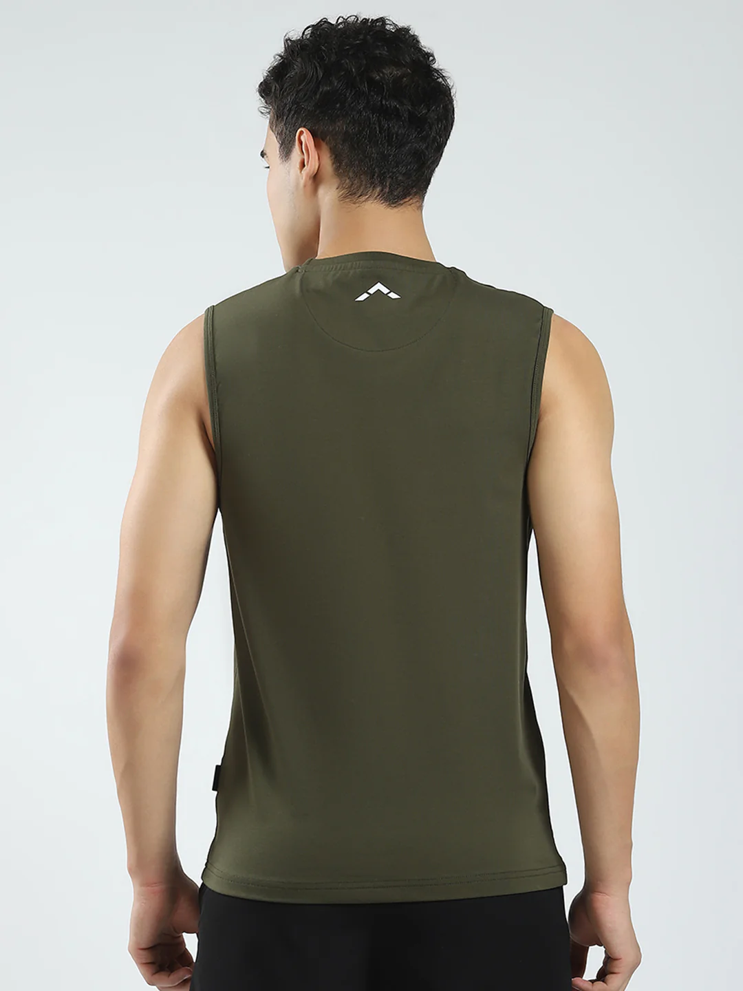 Rock.it Men Olive Solid Round Neck Sleeveless T-Shirt - Image 5