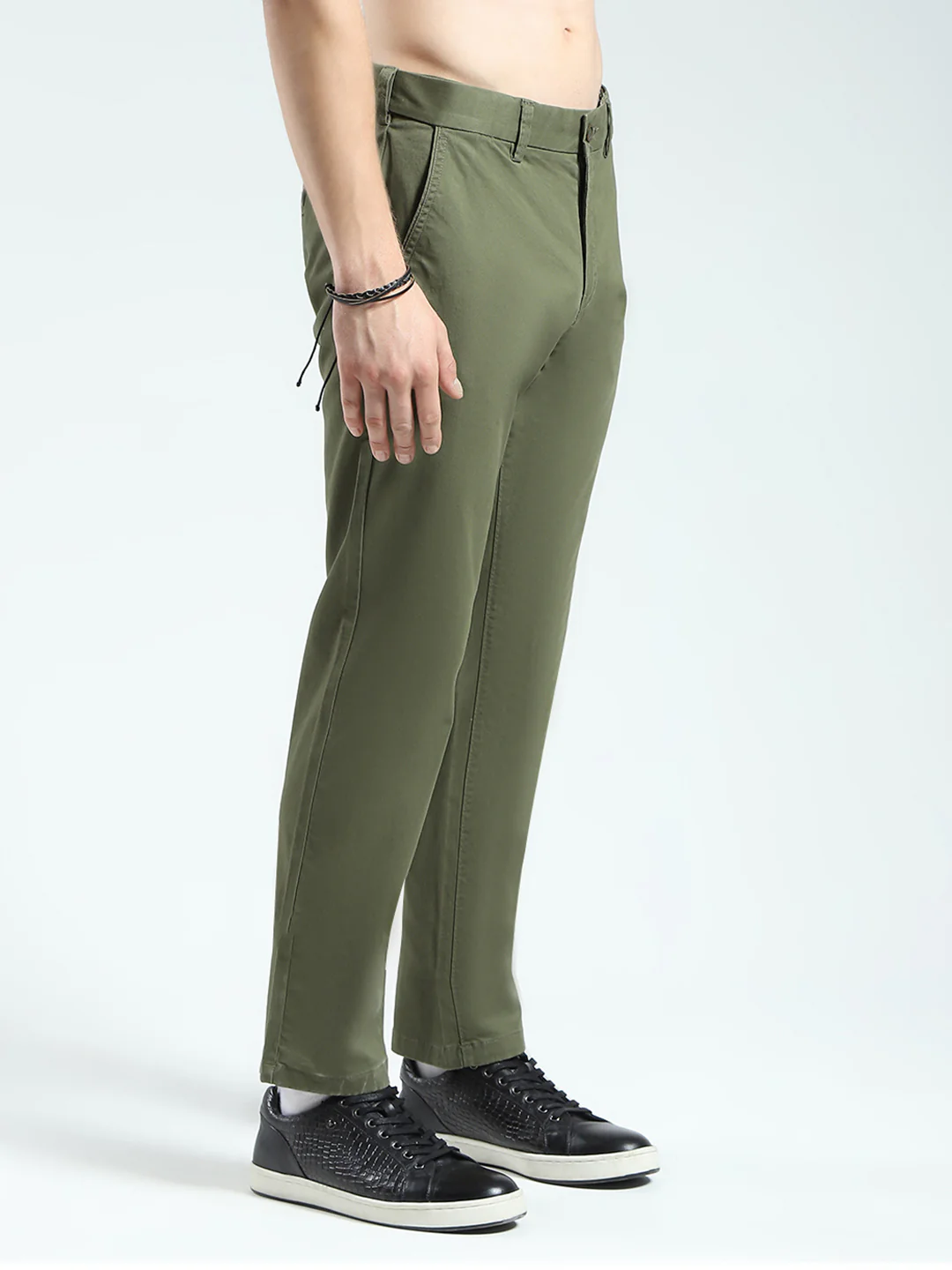 Men Olive Solid Slim Fit Trouser - Image 4