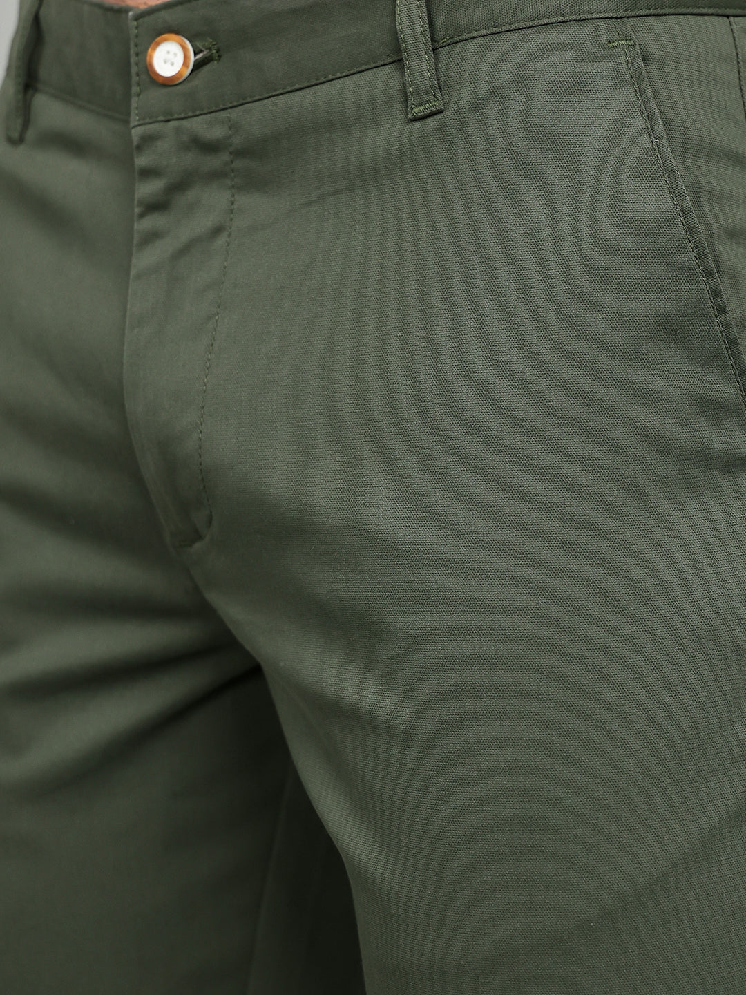 Men Olive Solid Slim Fit Trouser - Image 4