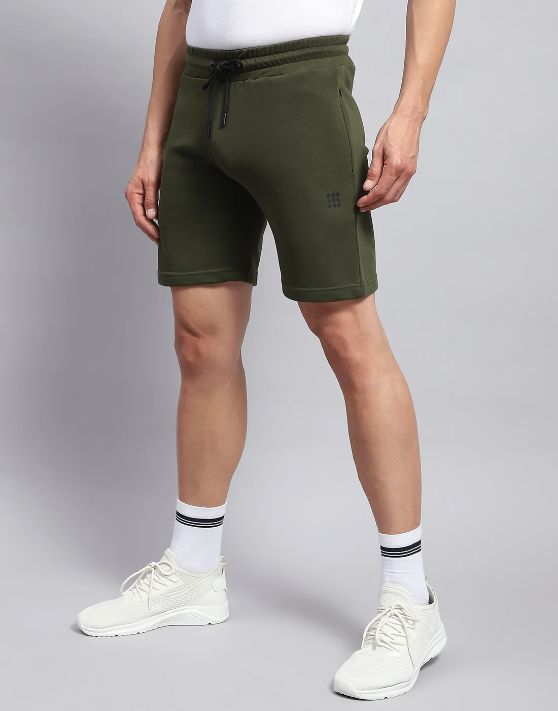 Rock.it Men Olive Solid Smart Fit Short - Image 4