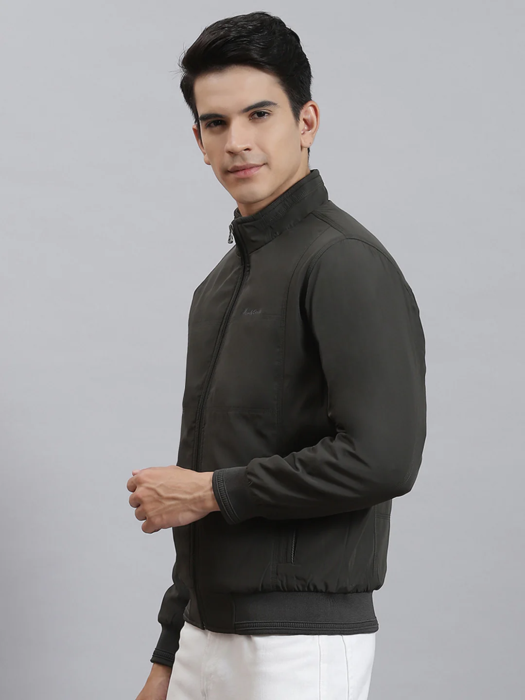 Men Olive Solid Stand Collar Full Sleeve Jackets - Image 3