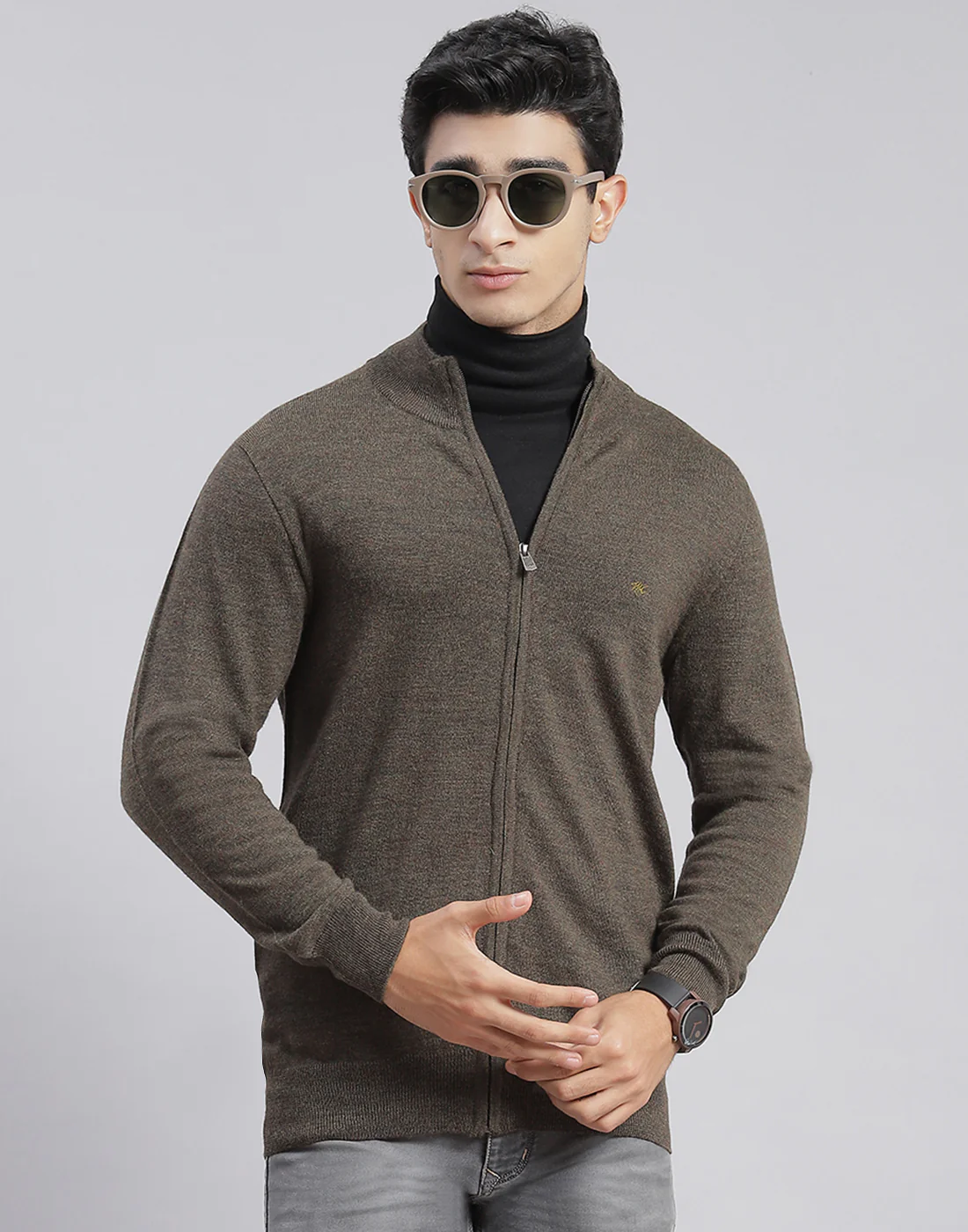 Men Olive Solid Stand Collar Full Sleeve Pullover - Image 2