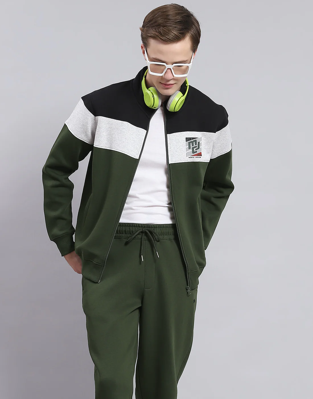 Men Olive Solid Stand Collar Full Sleeve Tracksuit - Image 6